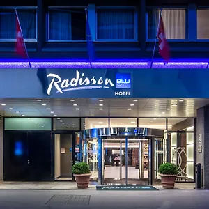 **** Hotel Radisson Blu, Švýcarsko